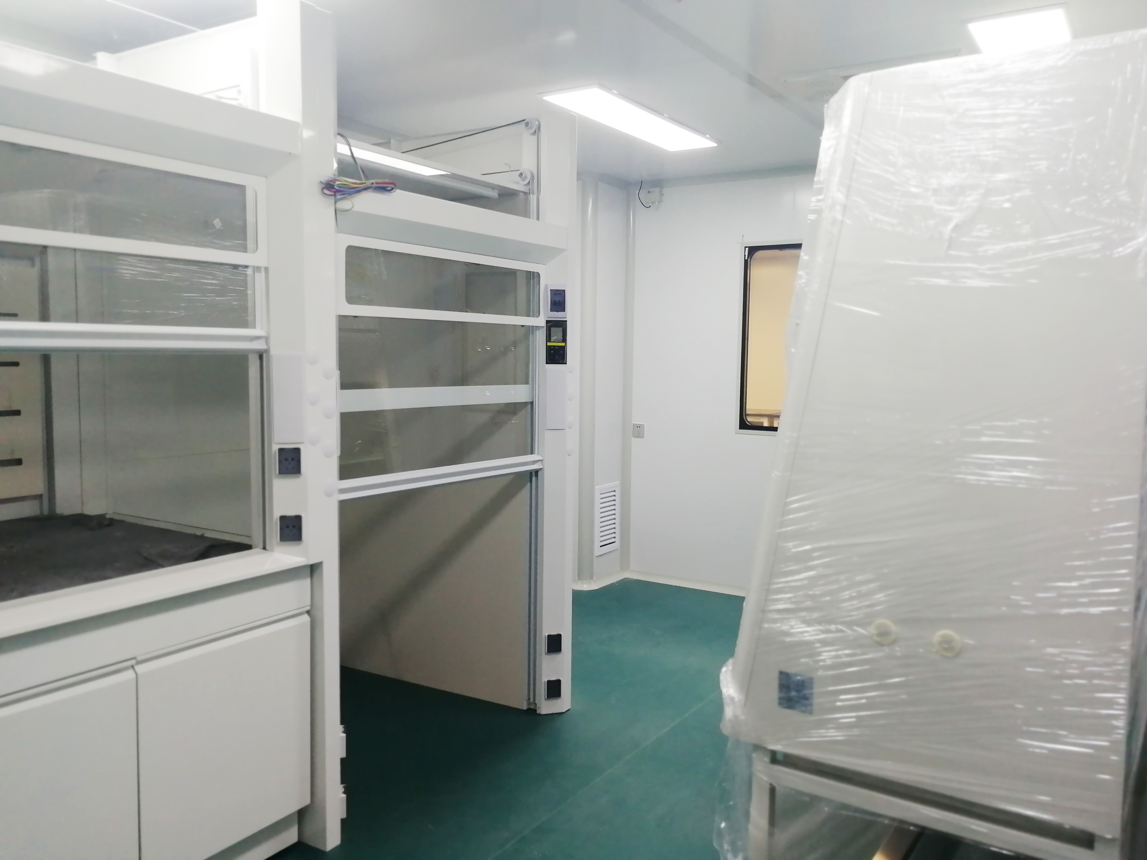 无菌洁净室设计装修标准-SAREN无菌室建设-医药食品香精香料行业实验室装修设计